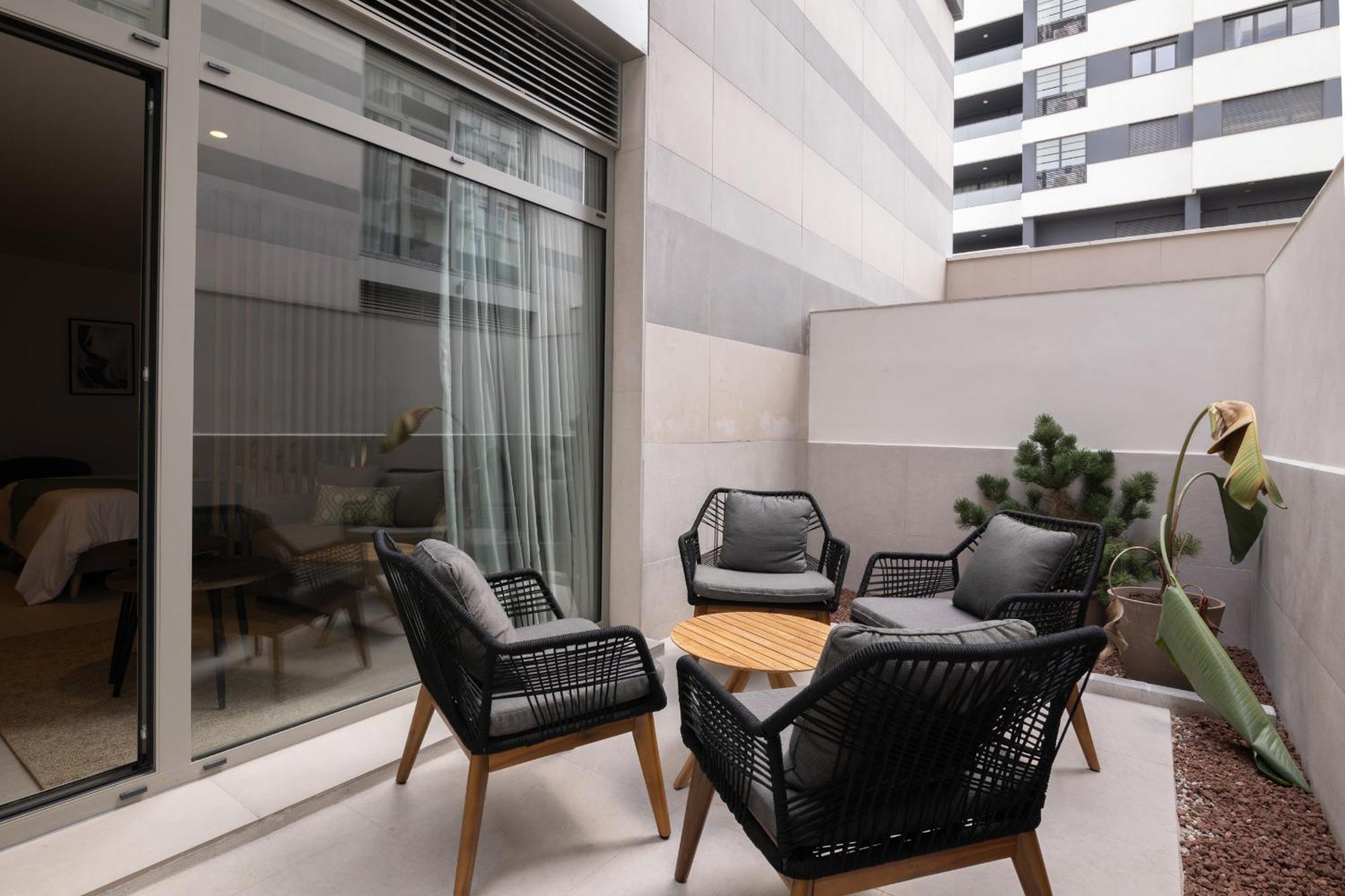 Dorm4You Arena Terraza 04 Valencia Exteriör bild