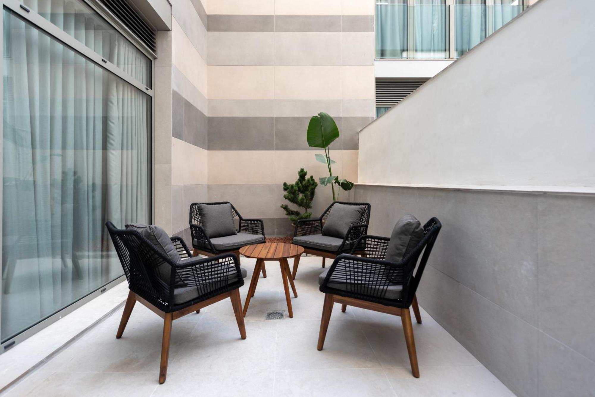 Dorm4You Arena Terraza 04 Valencia Exteriör bild